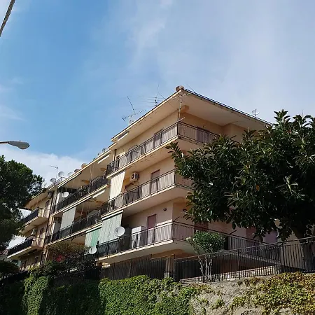 Casa Laura 阿西亚罗利